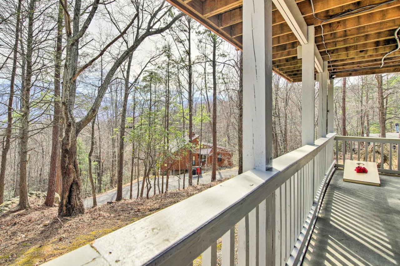 Mountain With Hot Tub, Deck And Games Gatlinburg
