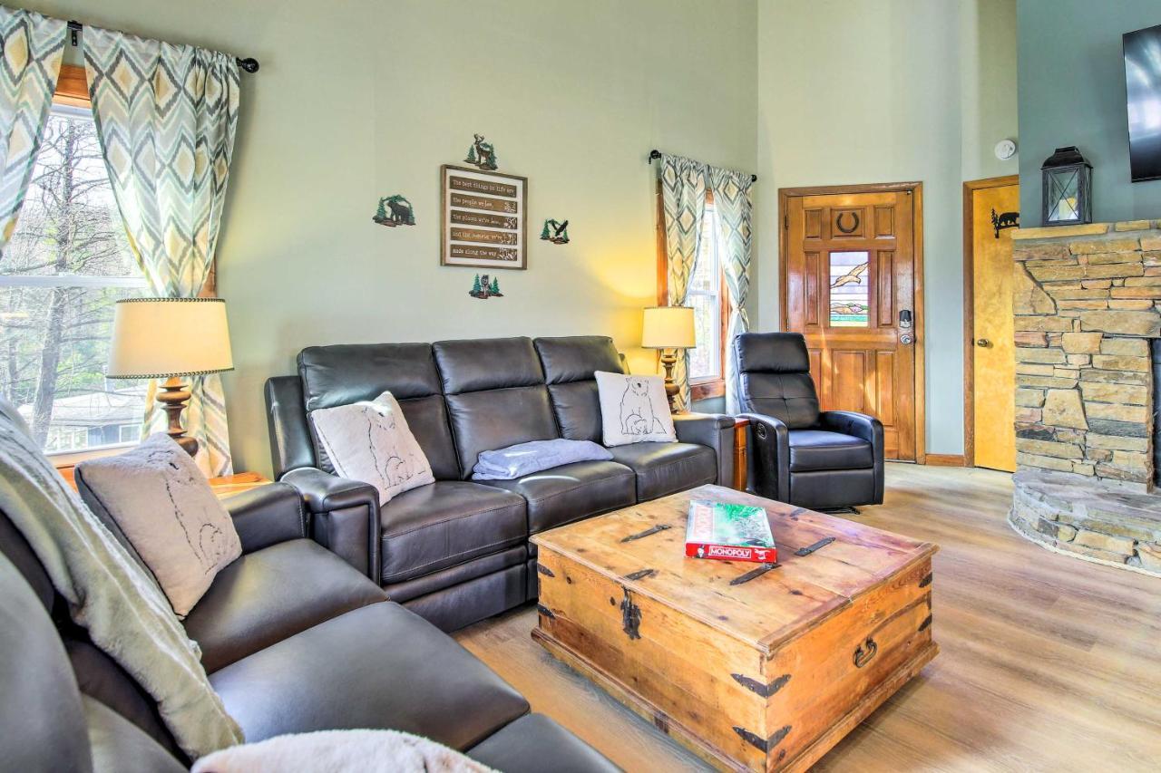 Holiday home Mountain With Hot Tub, Deck And Games