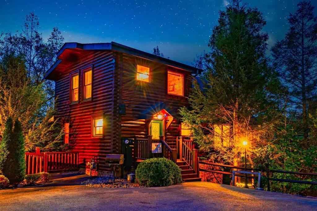Stunning Mountain W/ Views Holiday home