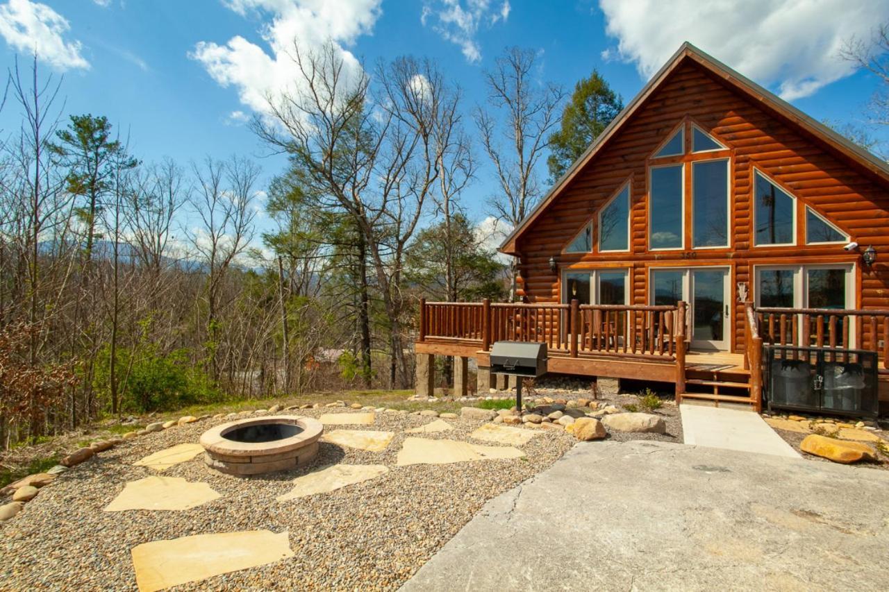 Mystic Mountain View Grill Fire Pit Holiday home *