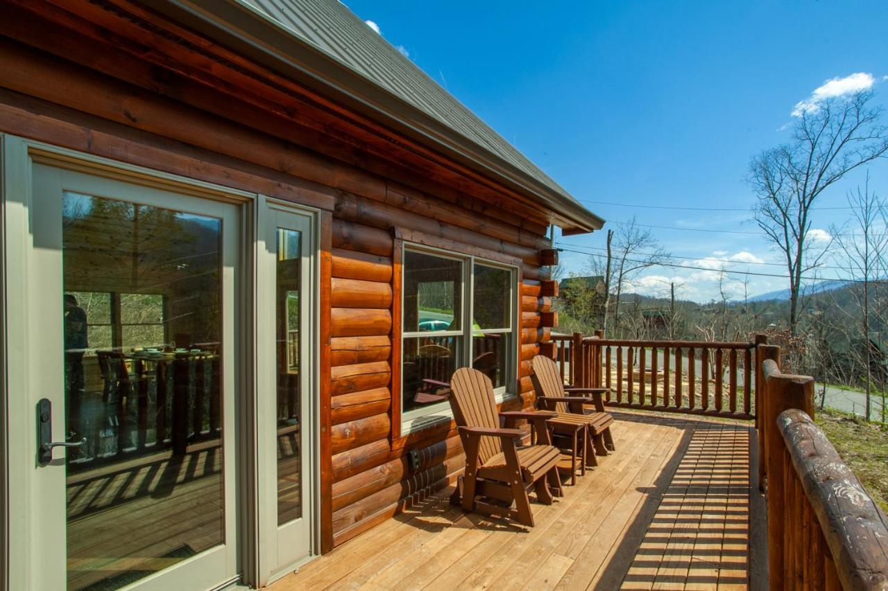 Mystic Mountain View Grill Fire Pit Holiday home *