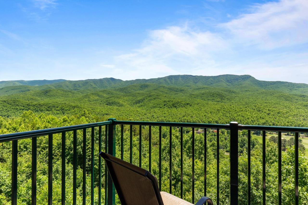 Deer Ridge Mountain C202 * Gatlinburg