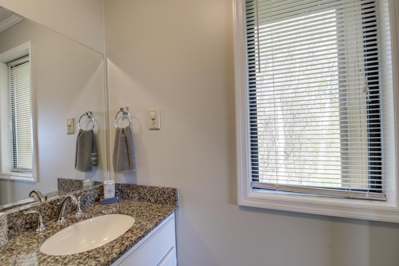 Apartment Cozy With Pool Access! Gatlinburg