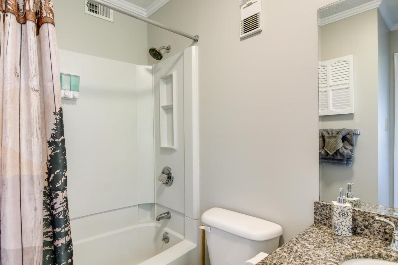 Cozy With Pool Access! Apartment *