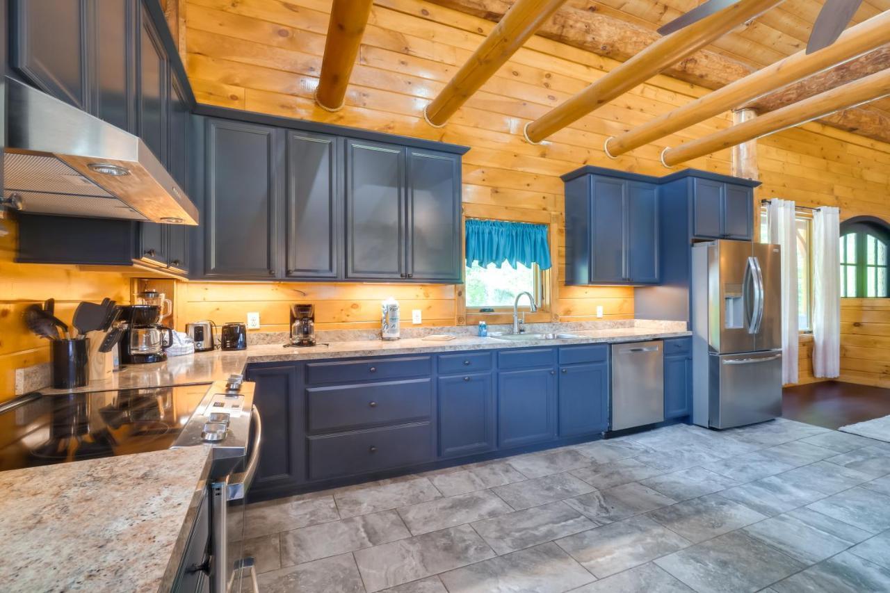 Holiday home Vacation With Private Hot Tub! Gatlinburg
