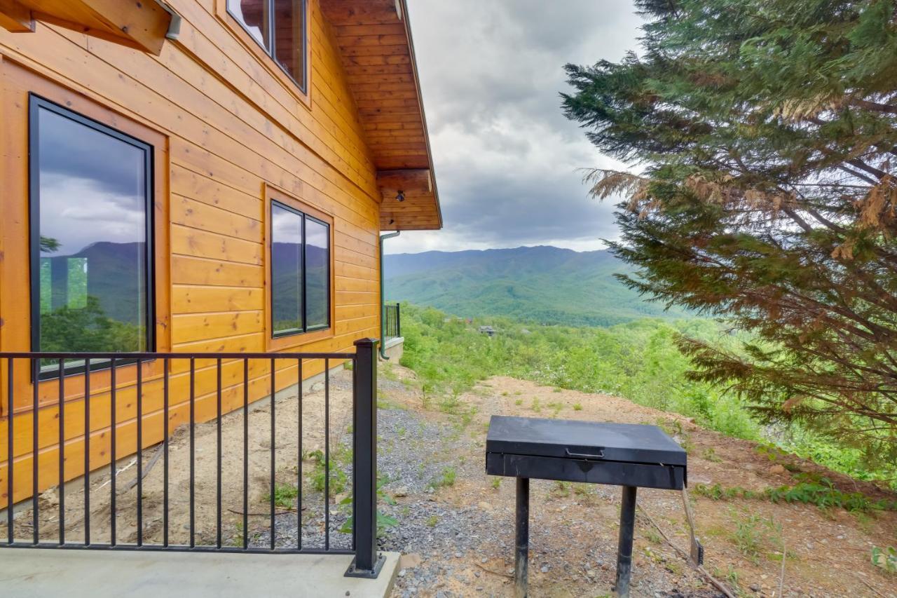 Vacation With Private Hot Tub! * Gatlinburg