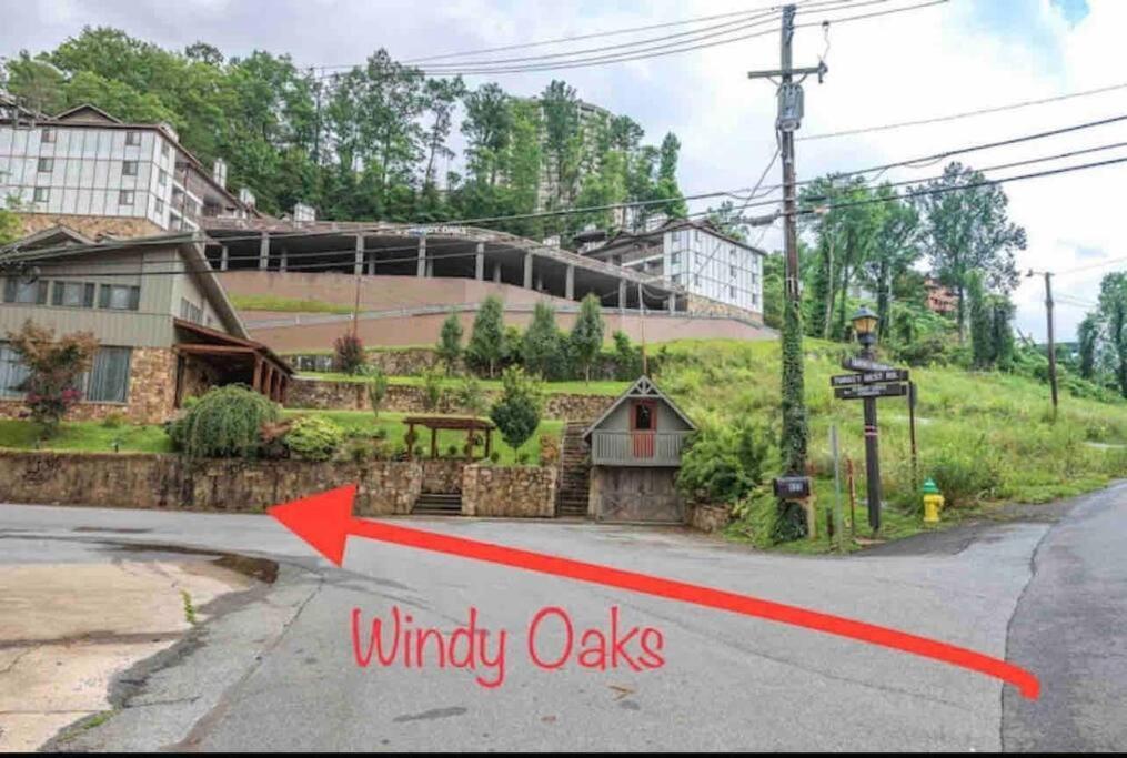 & Mountain View 5 Mins From Downtown Gatlinburg