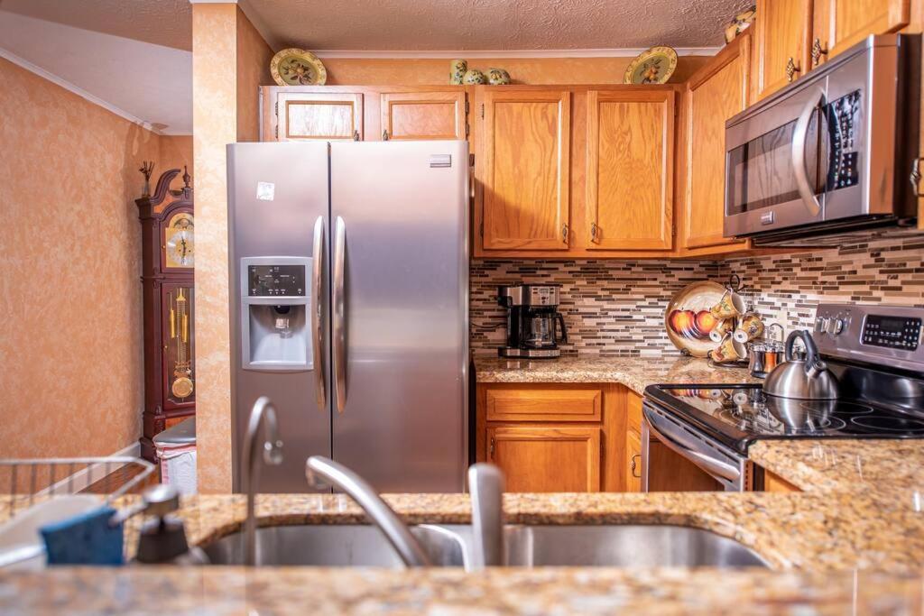 Apartment & Mountain View 5 Mins From Downtown