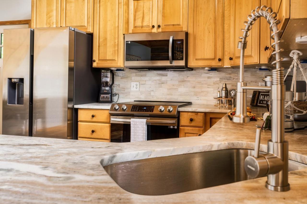 Mountainside - New Luxury Cabin-fire Table-hot Tub-3 Pools-ps5-bears Chalet