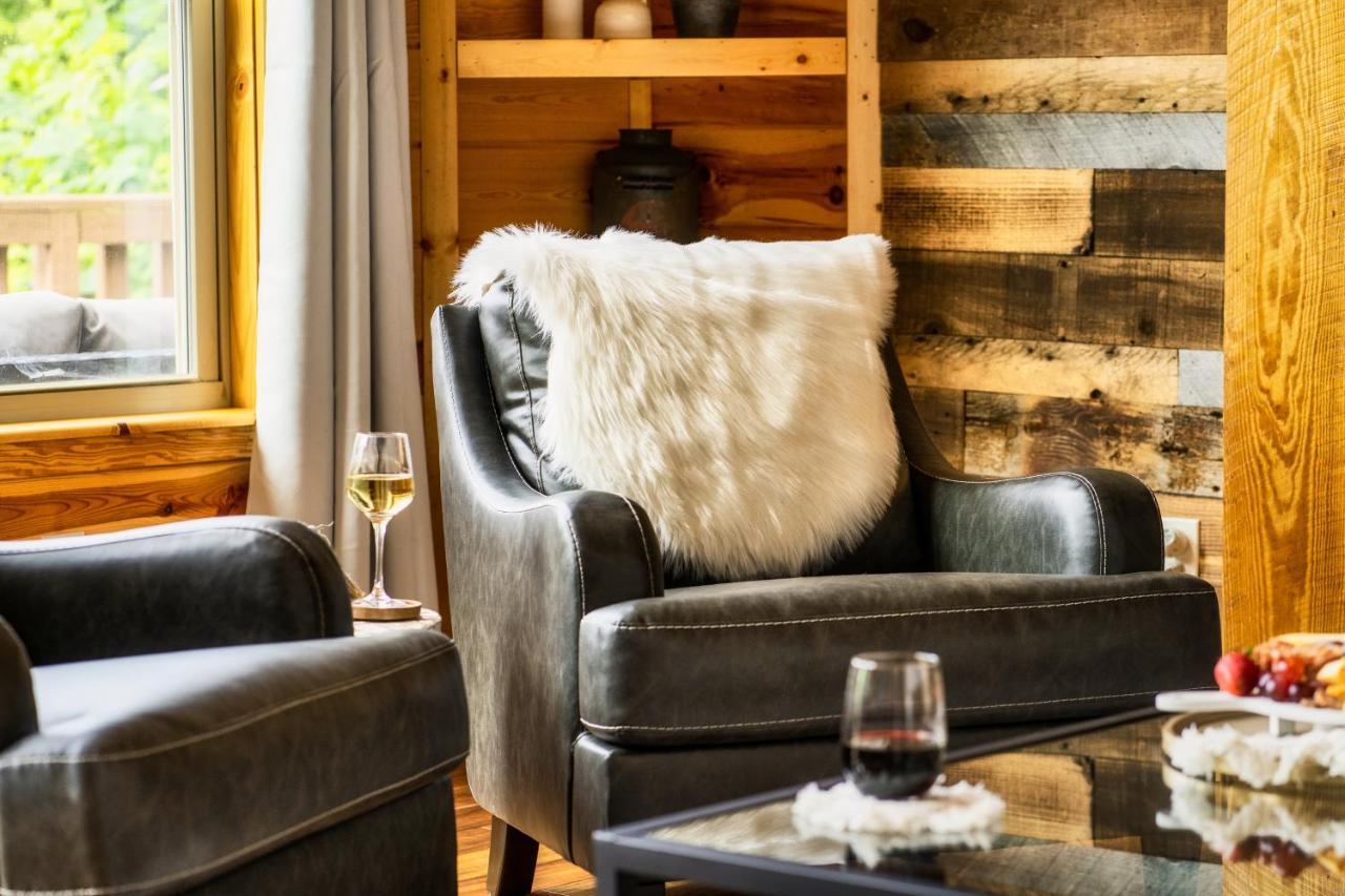 Mountainside - New Luxury Cabin-fire Table-hot Tub-3 Pools-ps5-bears * Gatlinburg
