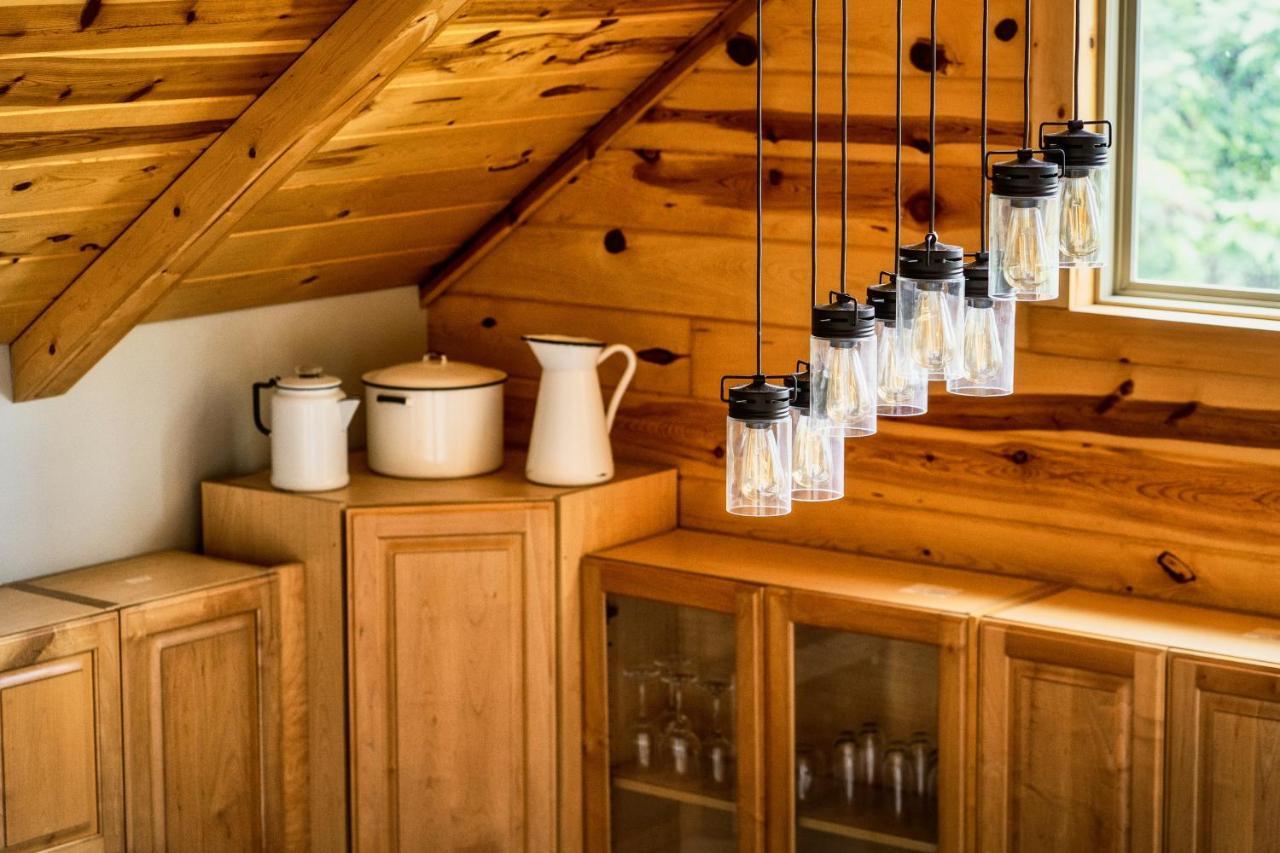Chalet Mountainside - New Luxury Cabin-fire Table-hot Tub-3 Pools-ps5-bears