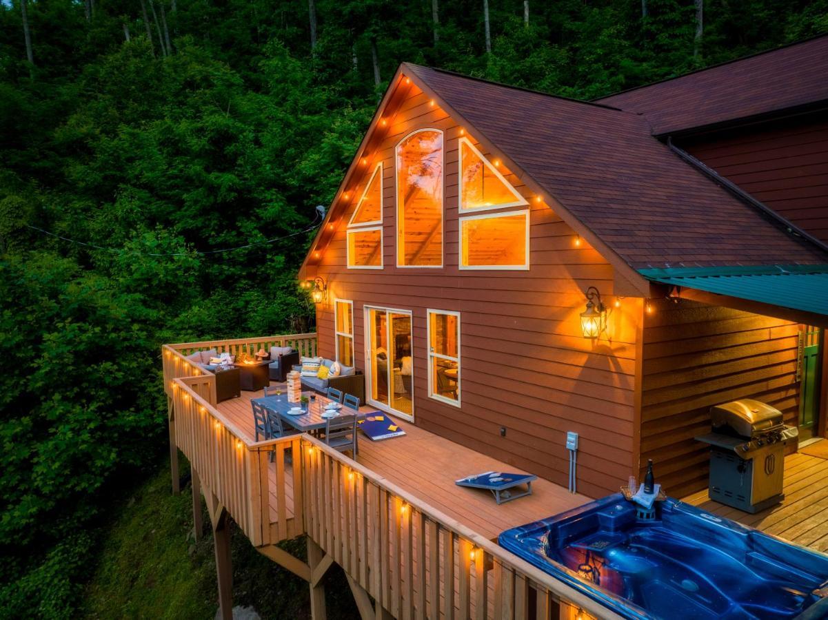 Mountainside - New Luxury Cabin-fire Table-hot Tub-3 Pools-ps5-bears *