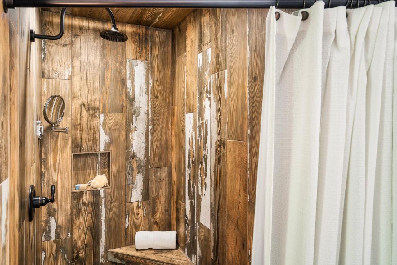 Mountainside - New Luxury Cabin-fire Table-hot Tub-3 Pools-ps5-bears * Gatlinburg