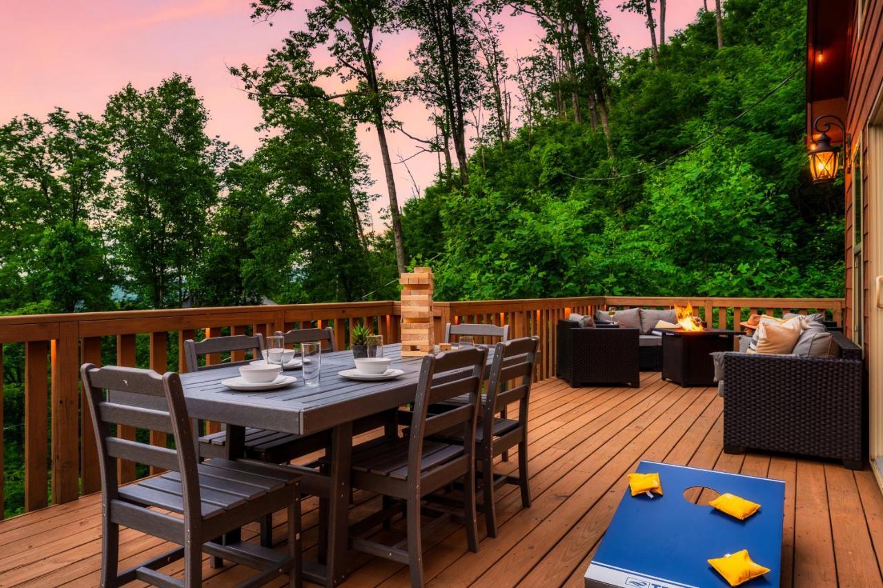 Chalet Mountainside - New Luxury Cabin-fire Table-hot Tub-3 Pools-ps5-bears