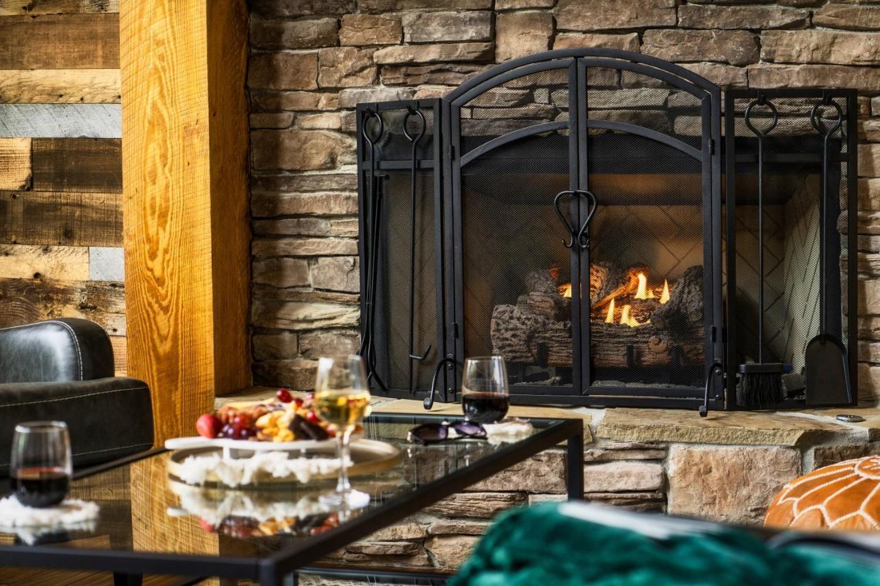 Mountainside - New Luxury Cabin-fire Table-hot Tub-3 Pools-ps5-bears Gatlinburg