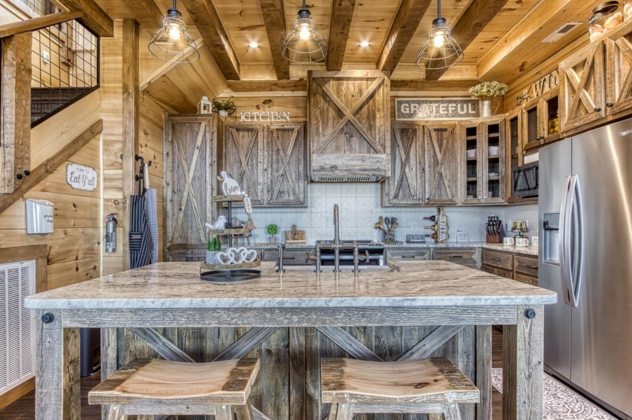 Holiday home Moonshiners Hideout Hot Tub Game Pool *