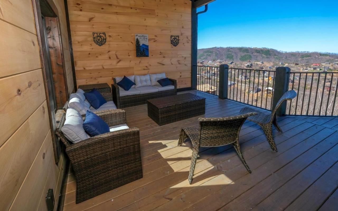 Villa Elevation Station *