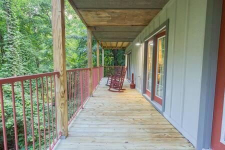 Holiday home G Sasquatch Sleeps 13