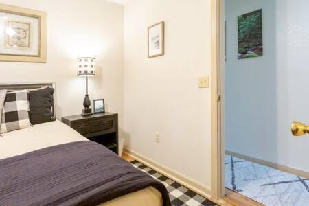 G Sasquatch Sleeps 13 Holiday home *