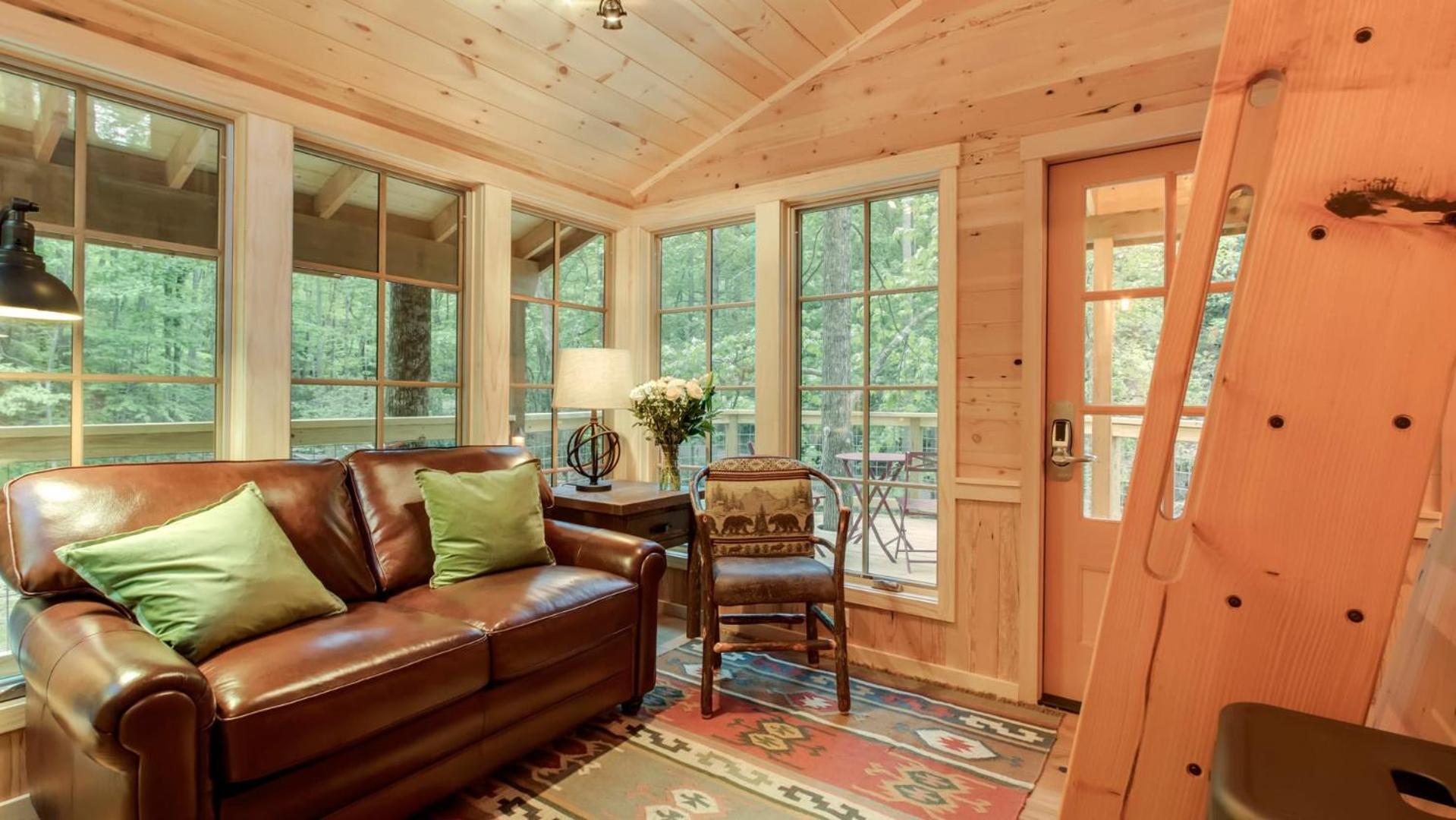 The Poplar In Treehouse Grove At Norton Creek Holiday home