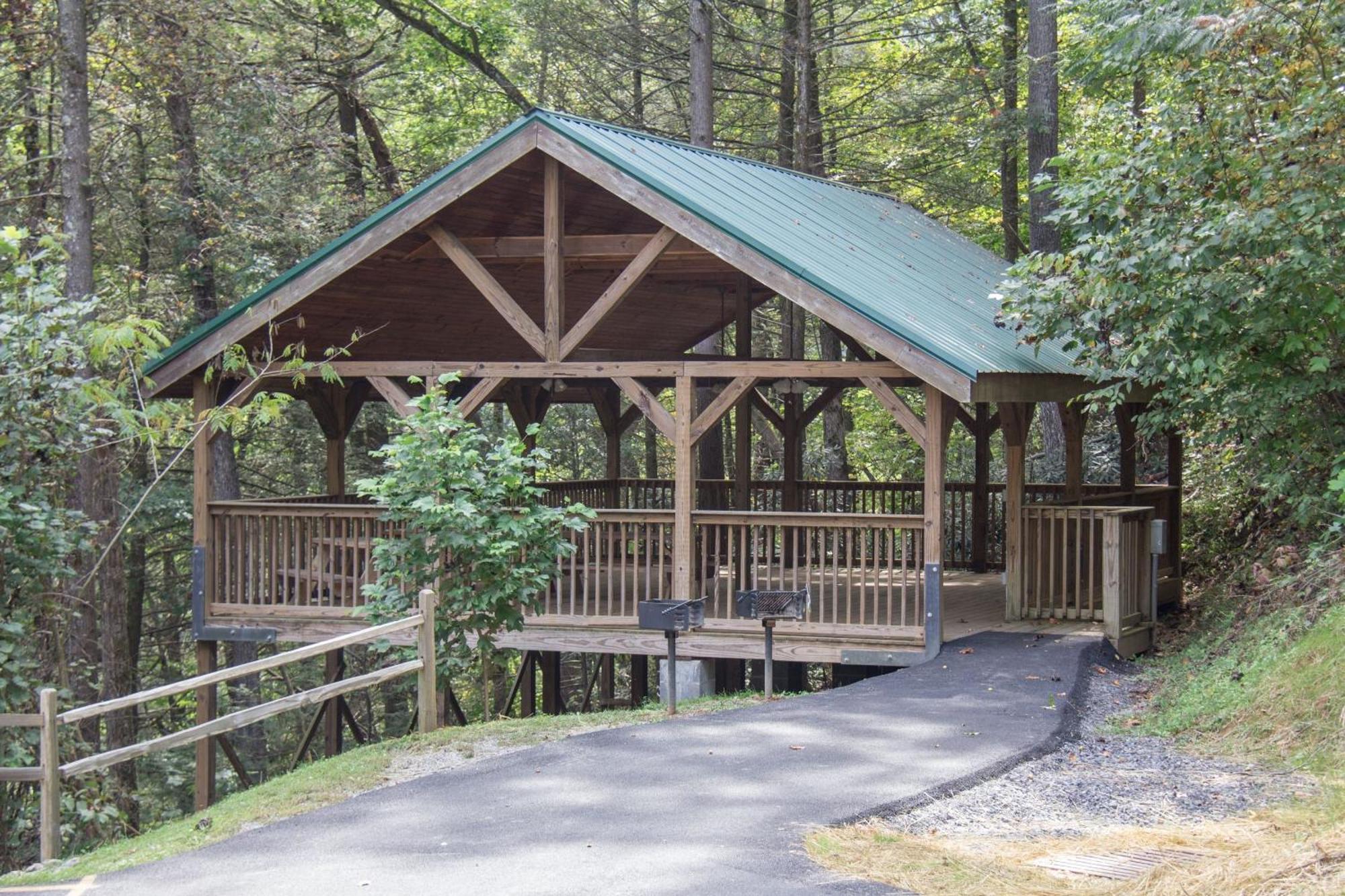 26 Bearfoot Landing * Gatlinburg