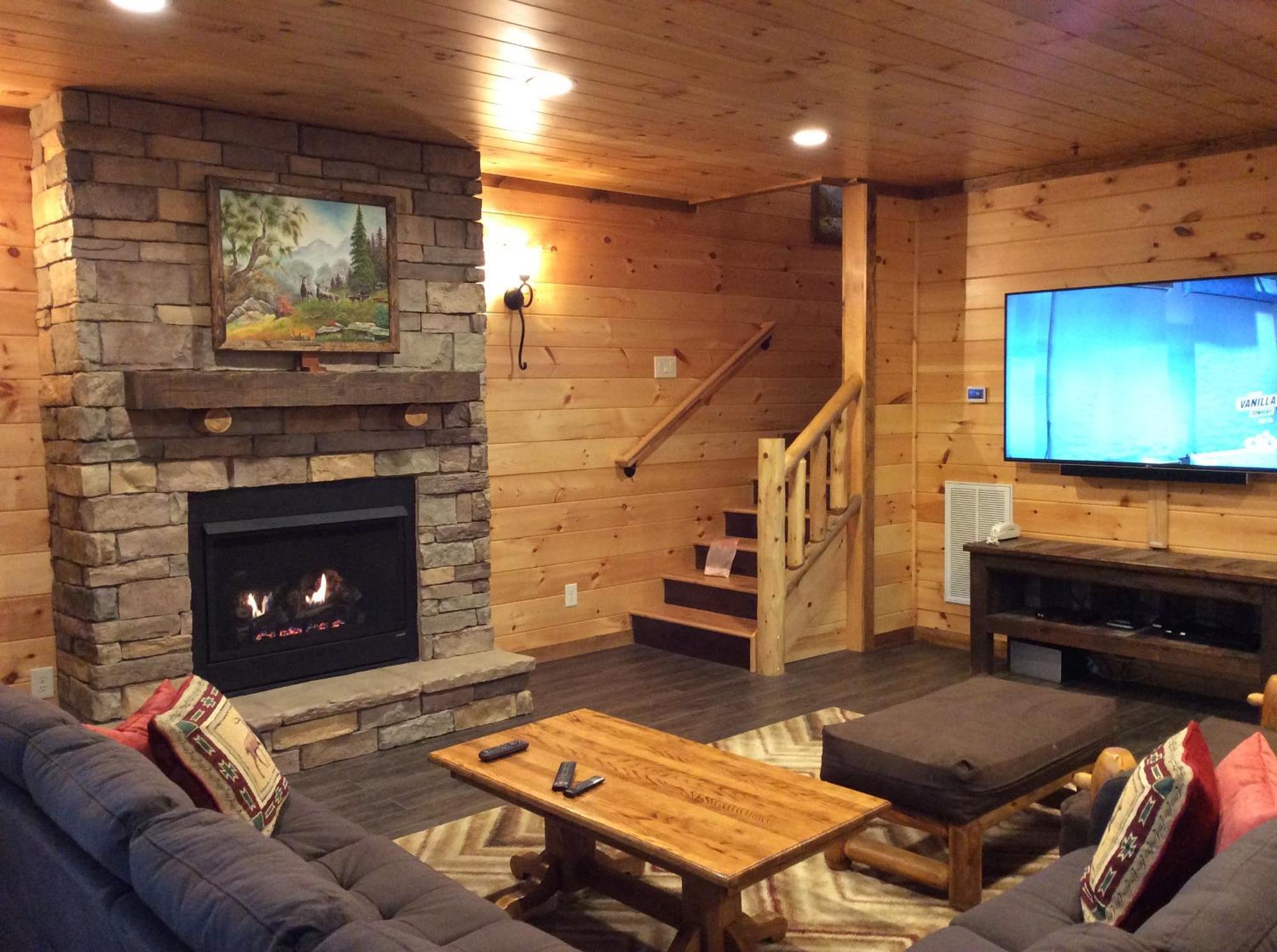 Ridge View Nature And Mountain View - Hot Tub - Firepit - Yard - Games *