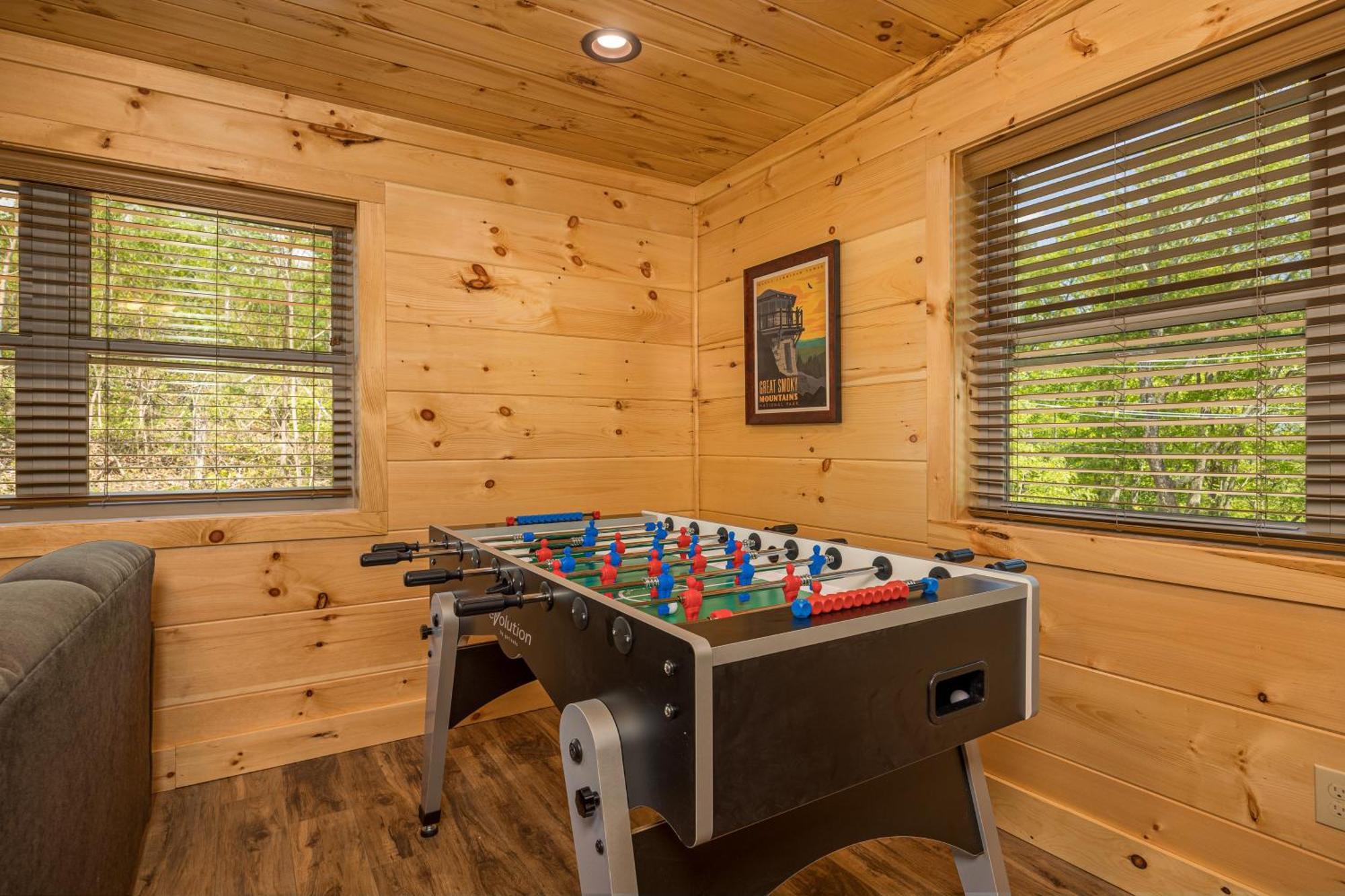 Holiday home Hidden Gem For Up To 10 With Wi-fi, Game Room, Hot Tub And Swim Spa, Close To Town, Private