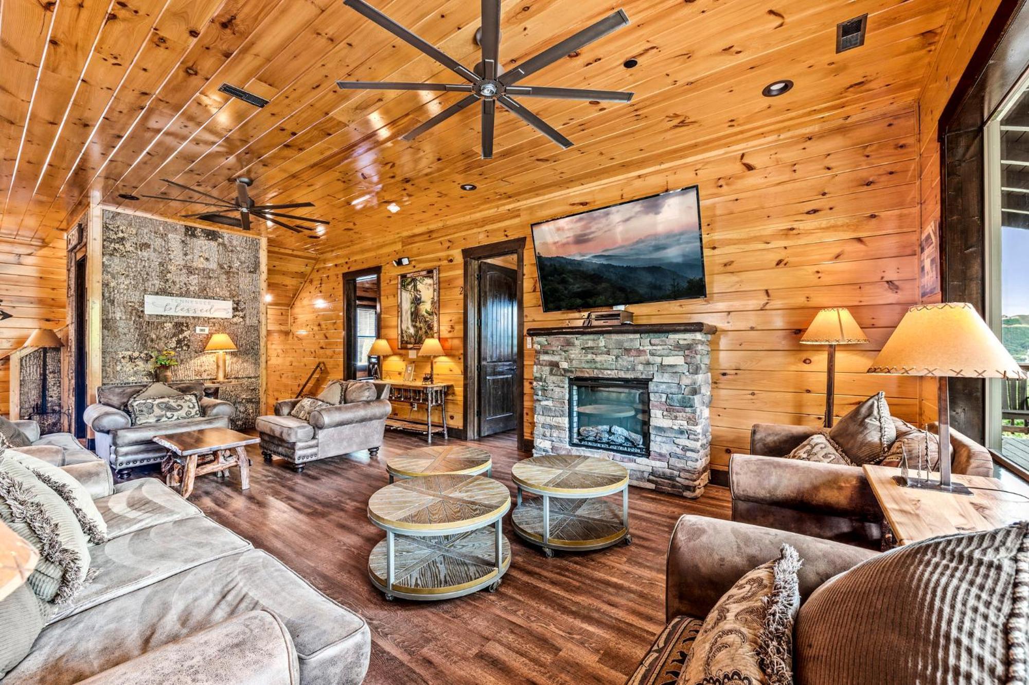 The Majestic Pine Retreat By Stony Brook Holiday home *