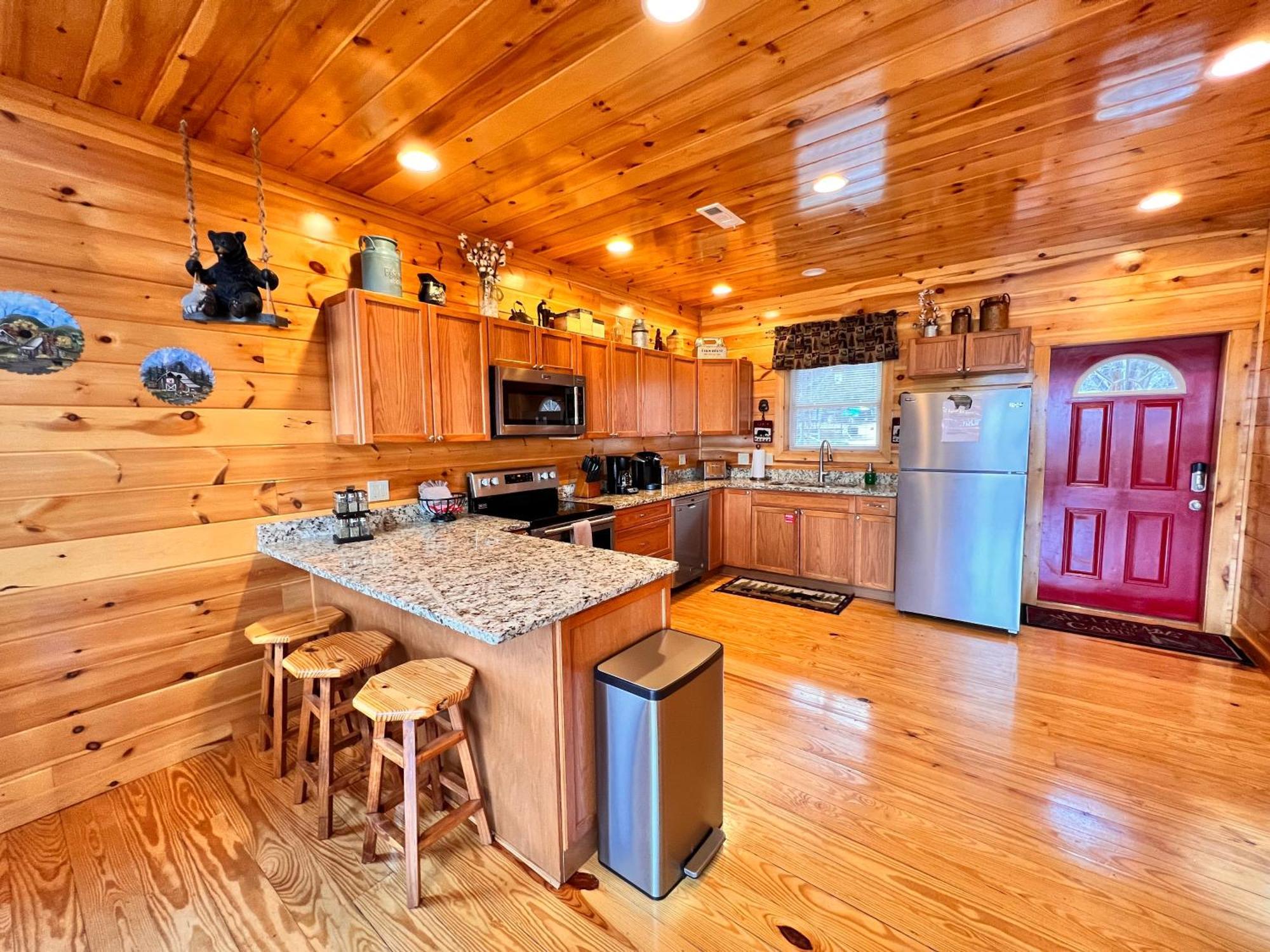Holiday home * *luxury 4 Bdrms, Views, Theater, Arcade, Firepit