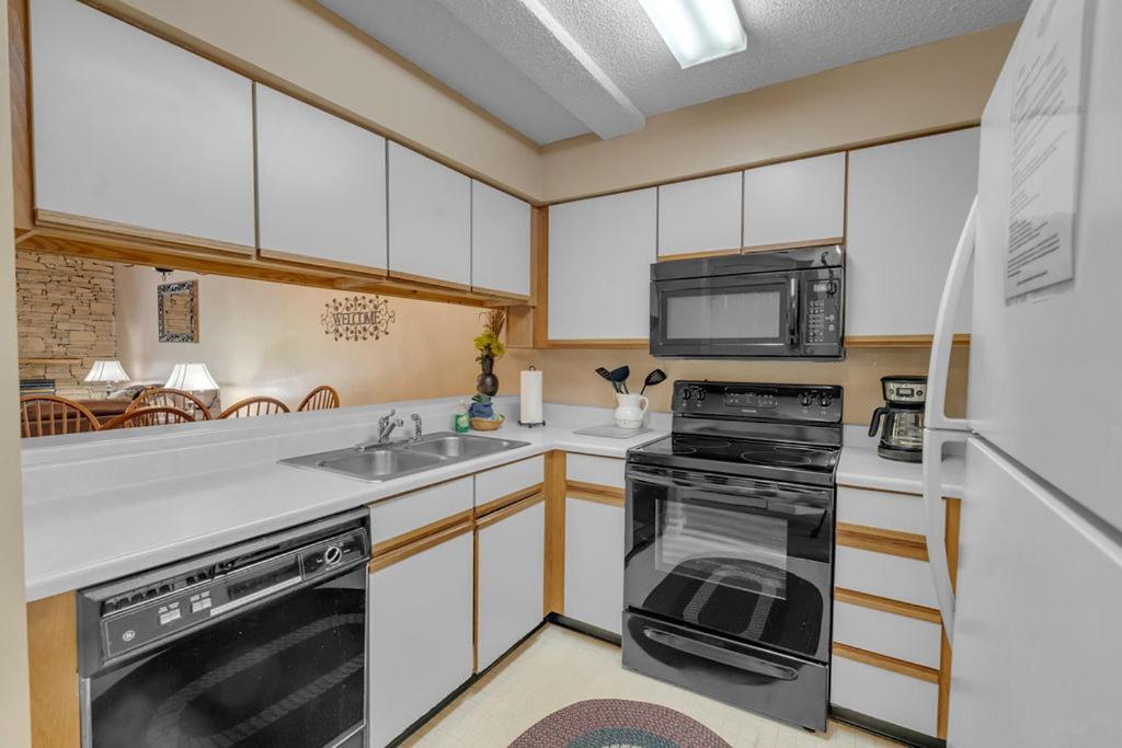 Park Place Apartment *