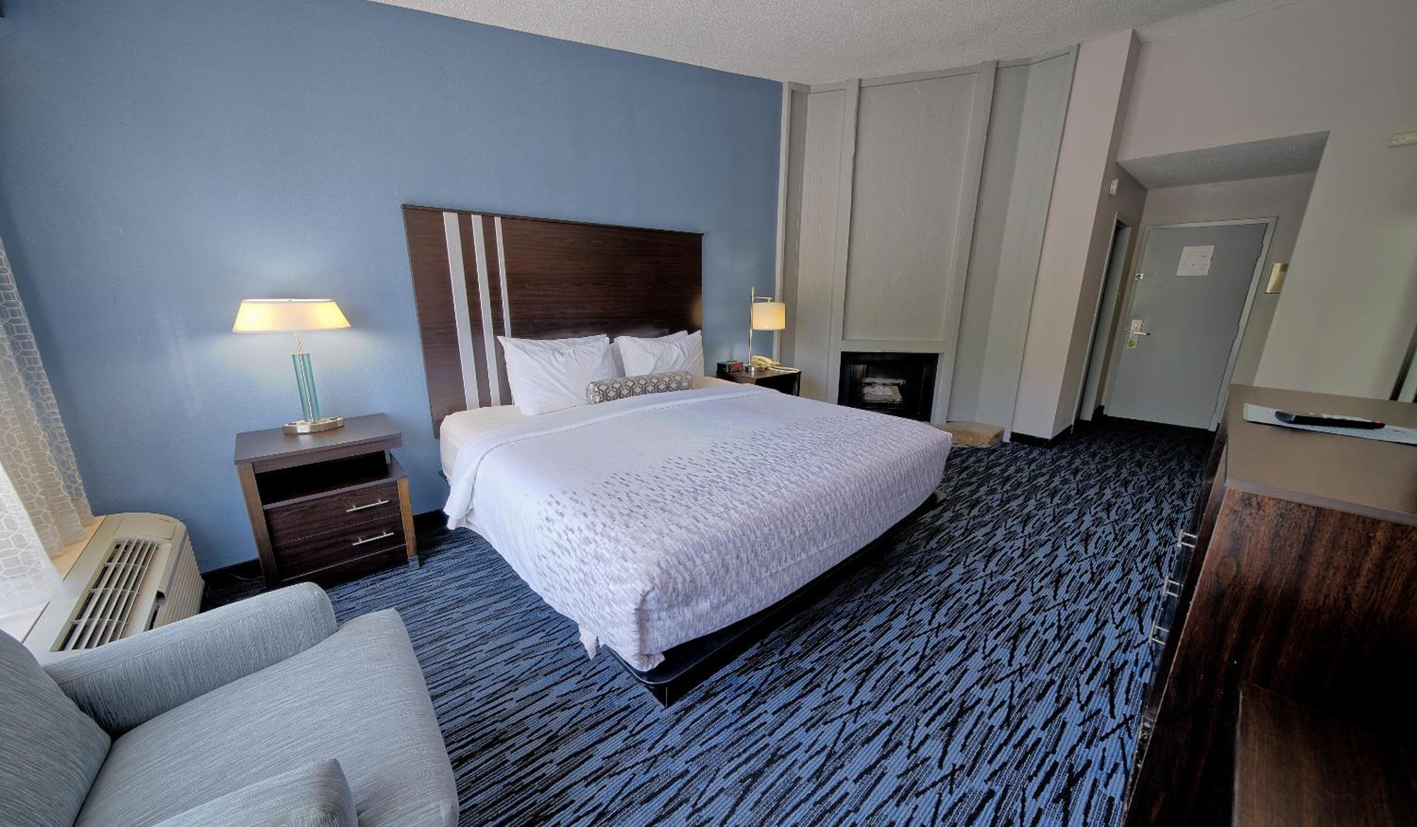 Glenstone Hotel