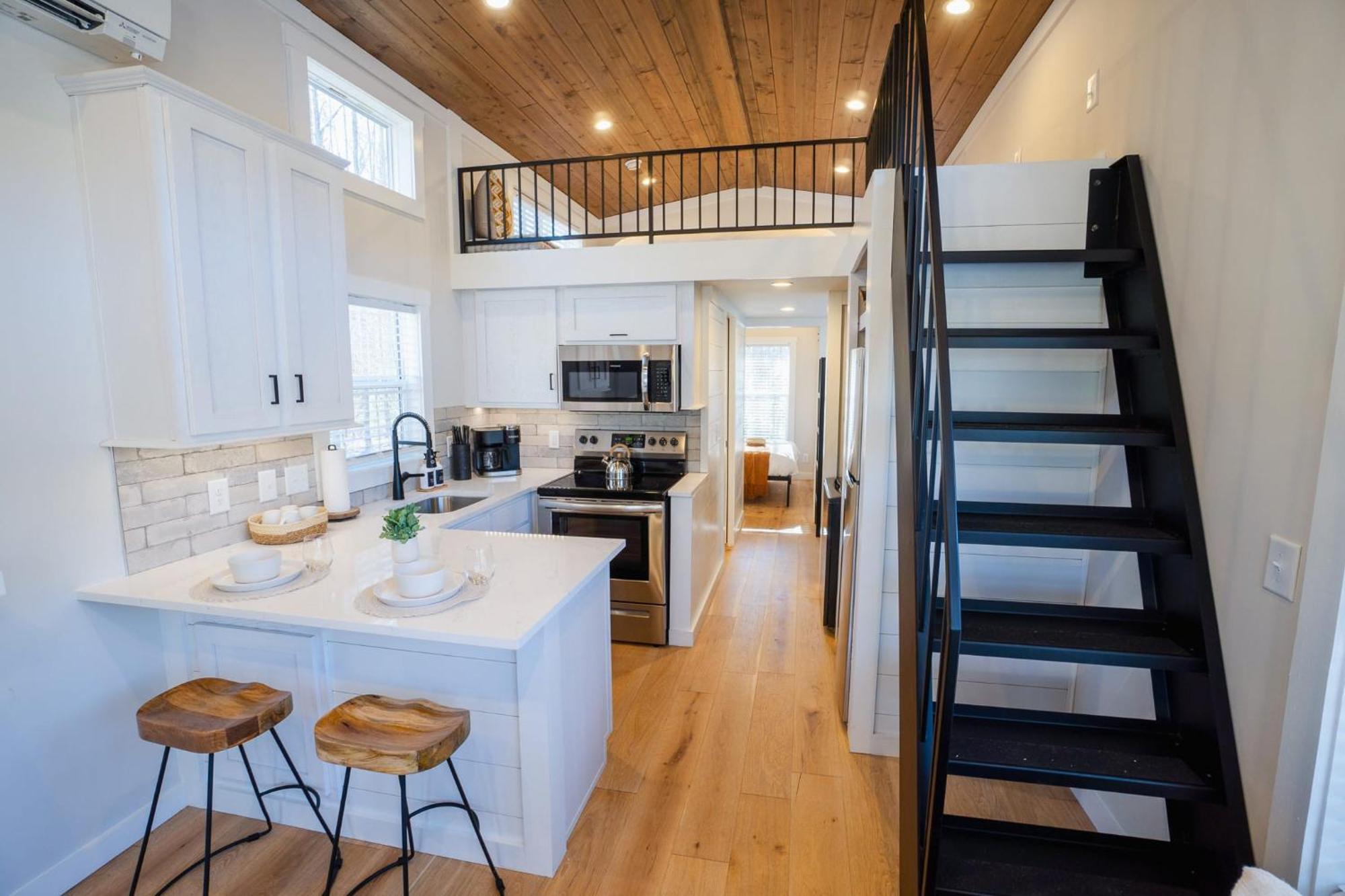 Modern - Gated Community - Woodland Views - Maple *