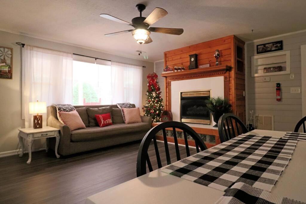 Holiday home Shiner's Hollow Gatlinburg