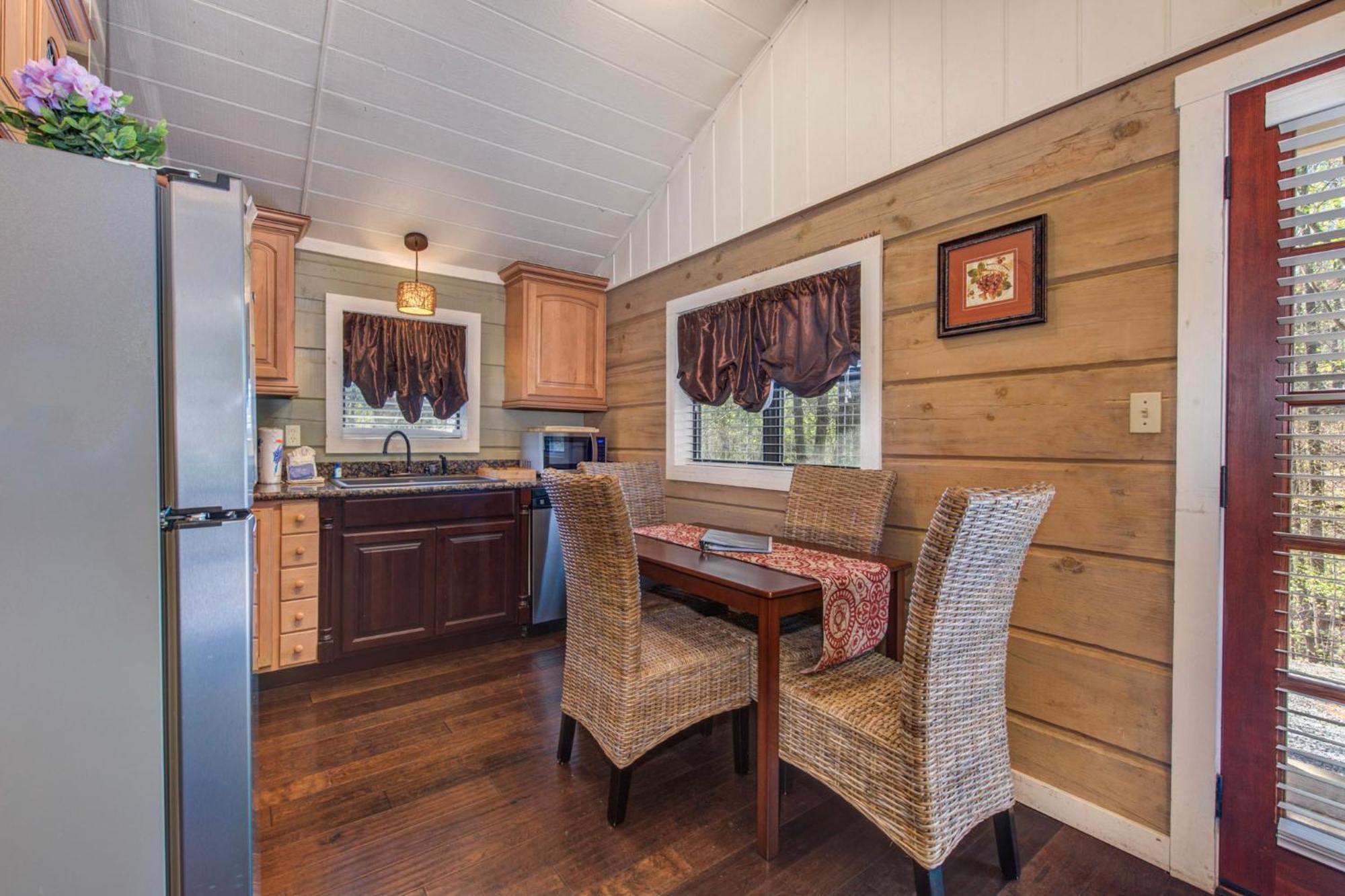 Seclusion Retreat By Stony Brook *