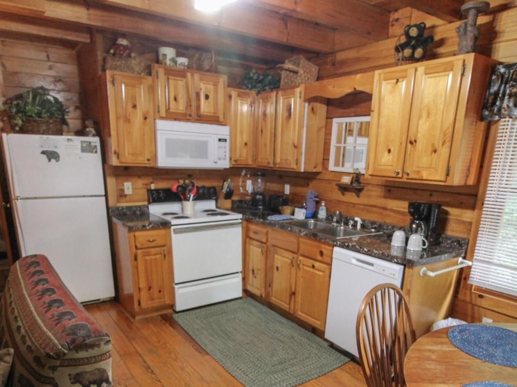 26 Bearfoot Landing * Gatlinburg