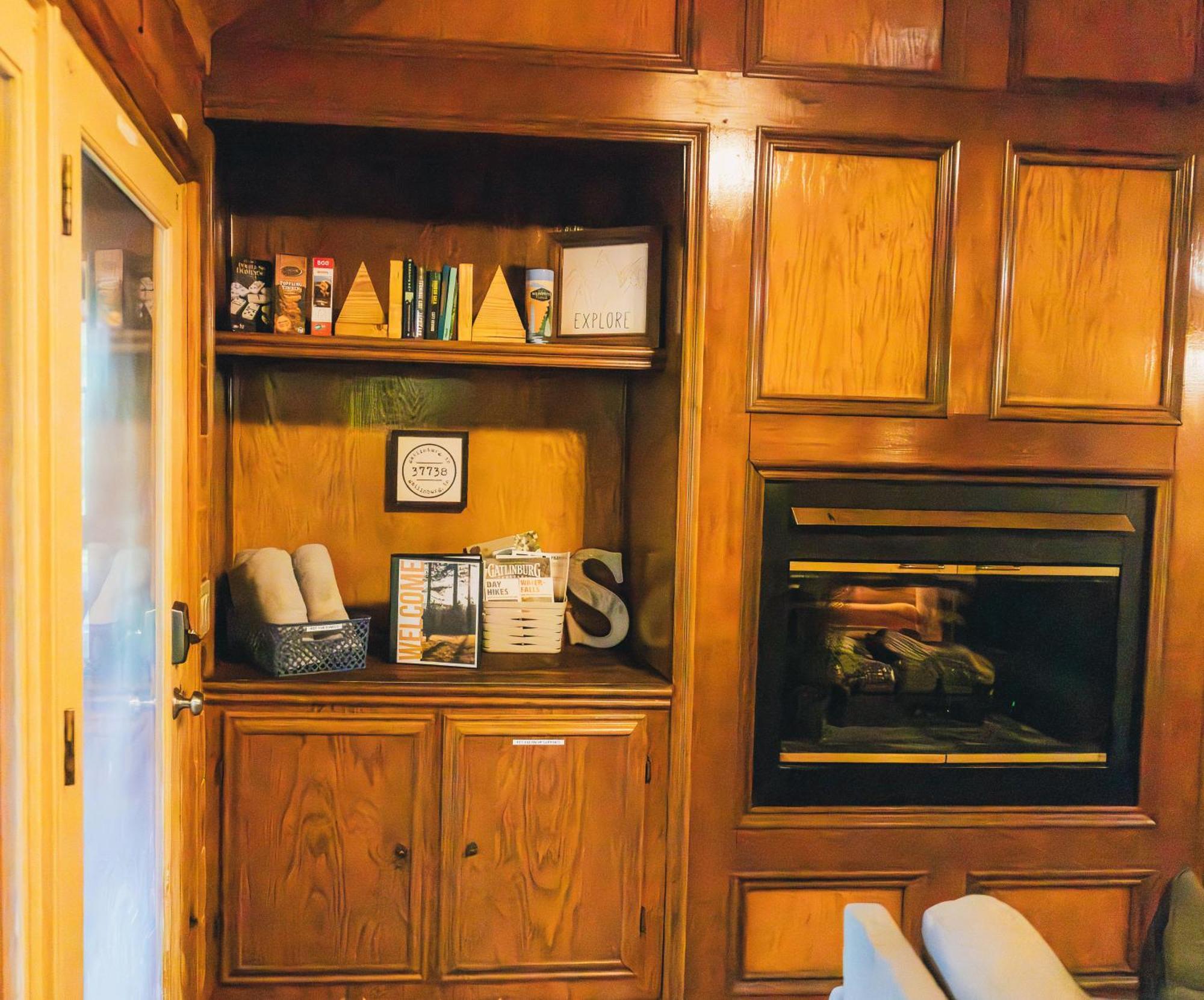 Ole Red Retreat - 10 Minutes To & Great Smoky Mountains Holiday home