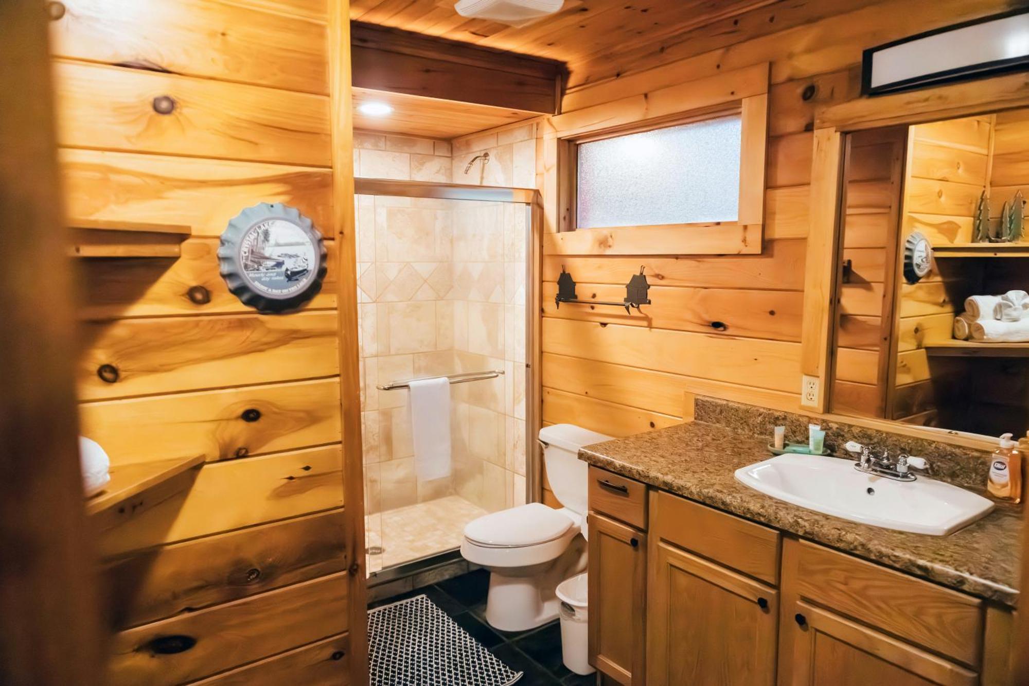 Ole Red Retreat - 10 Minutes To & Great Smoky Mountains