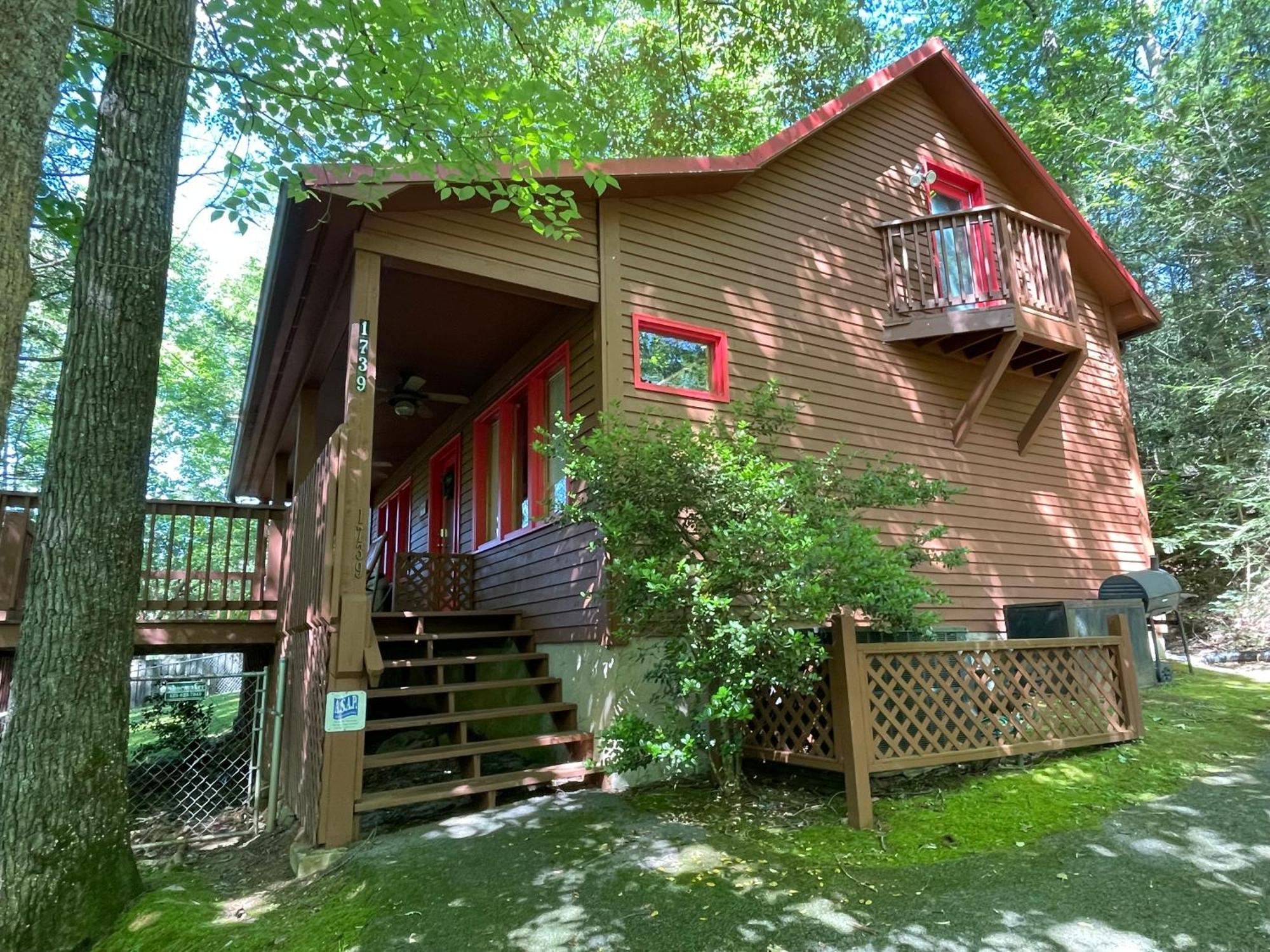 Holiday home Ole Red Retreat - 10 Minutes To & Great Smoky Mountains