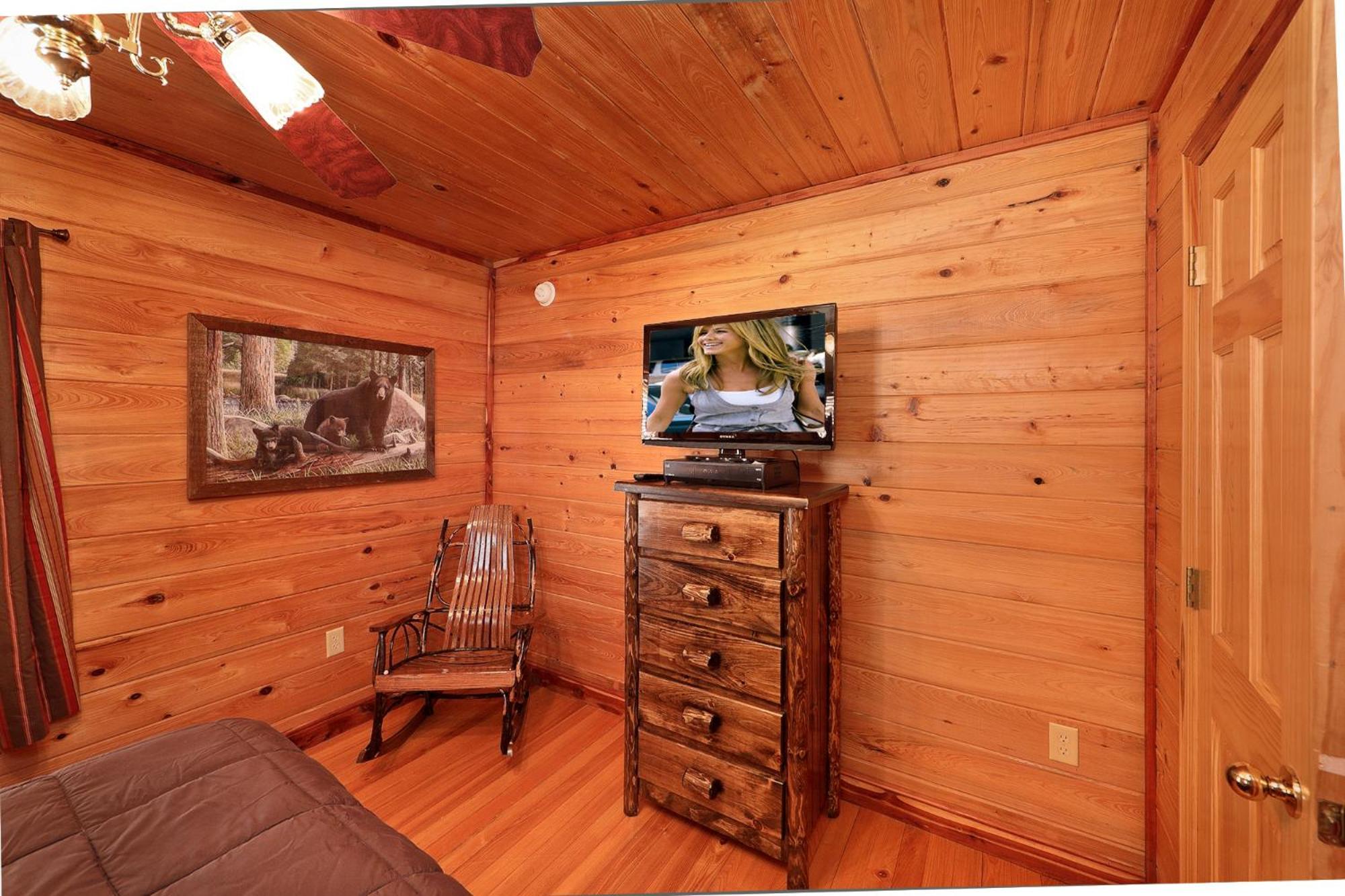 Smoky Mountain Romance * Gatlinburg