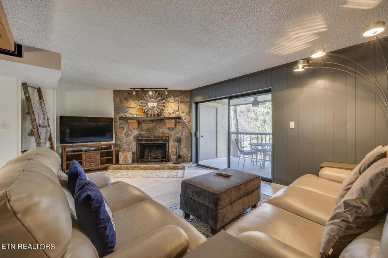 Holiday home Large Modern-style W Pool, Gym, Game Gatlinburg