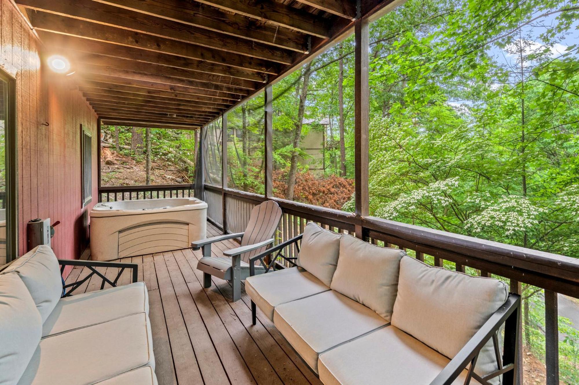 Hibernation Station * Gatlinburg