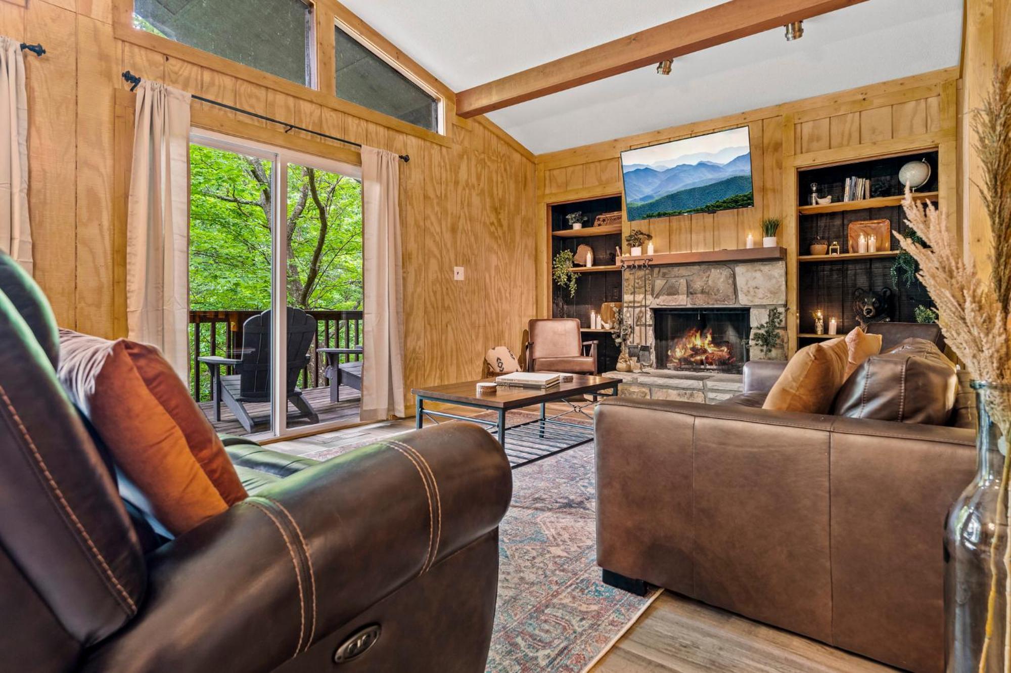 Hibernation Station Gatlinburg