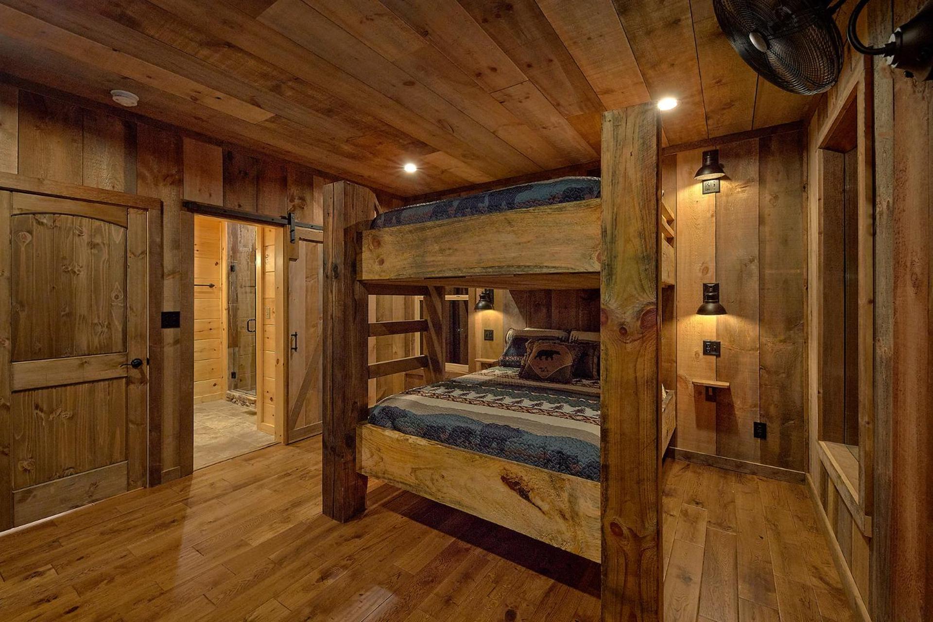 Rustic Ridge Holiday home *