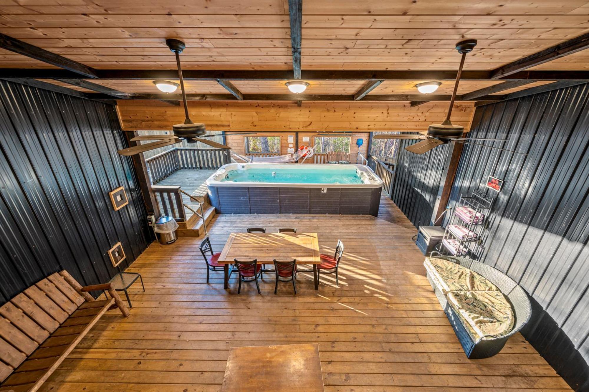 The Swiminn Place Gatlinburg