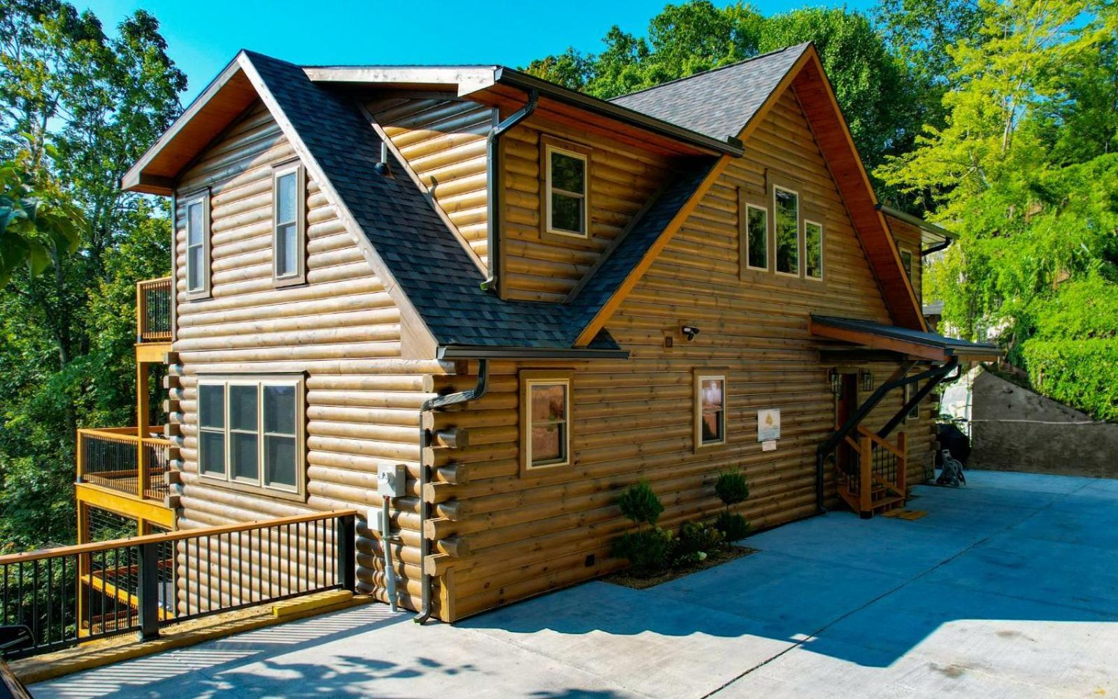 Smoky Mountain Skies Villa *