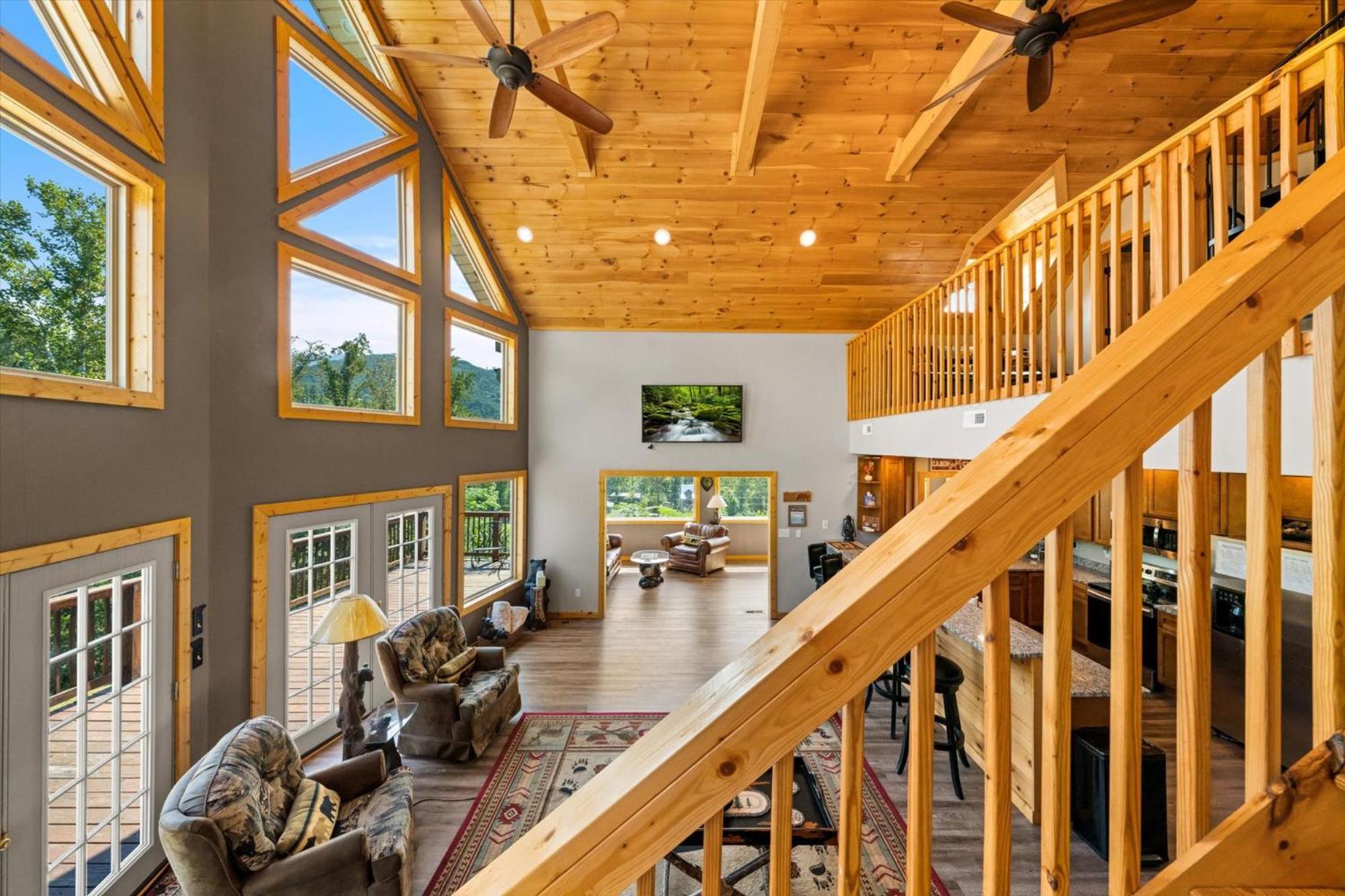 Luxurious 5br W Amazing Views Gameroom Hot Tub Free Attraction Tickets
