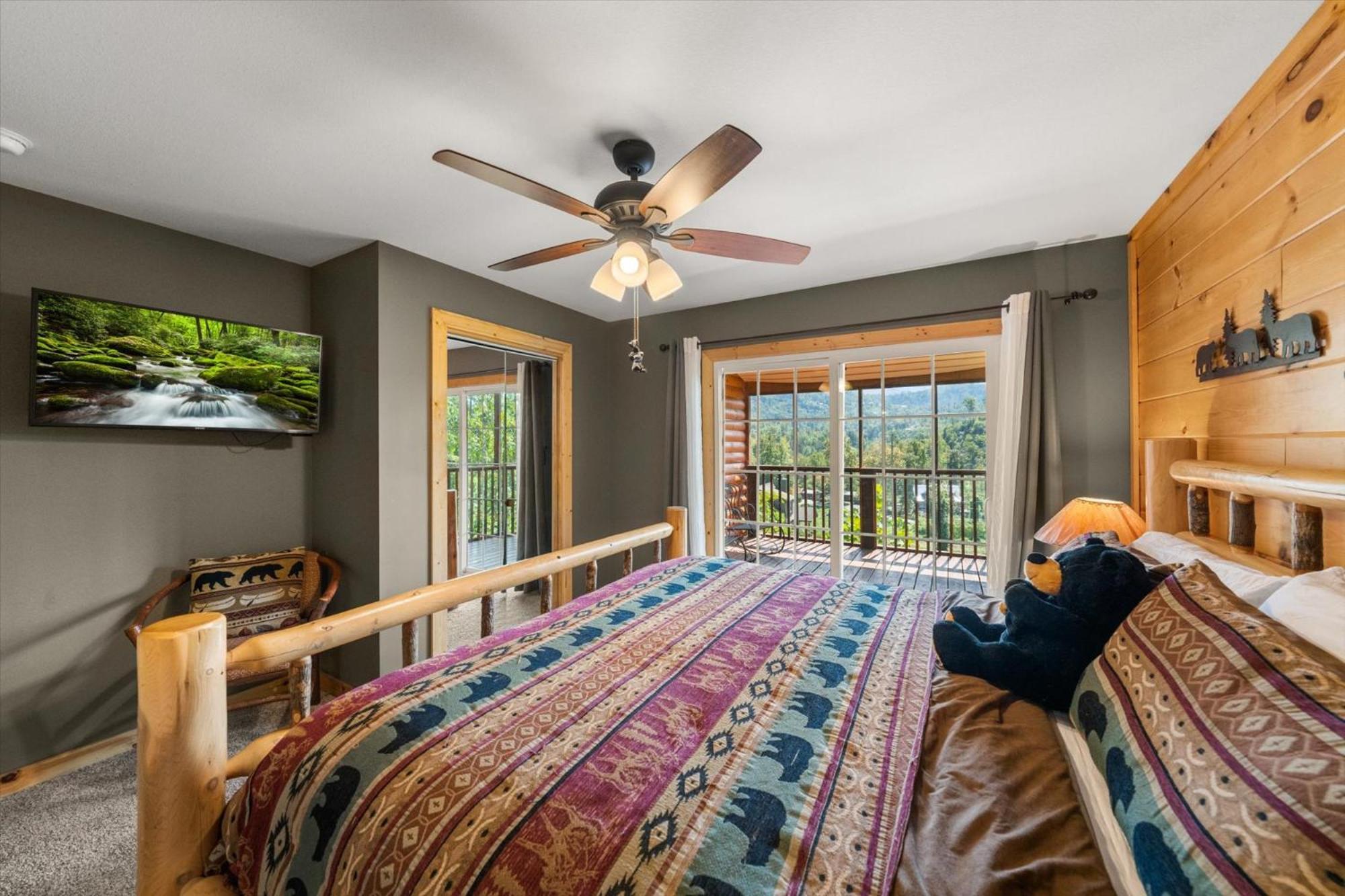 Luxurious 5br W Amazing Views Gameroom Hot Tub Free Attraction Tickets * Gatlinburg