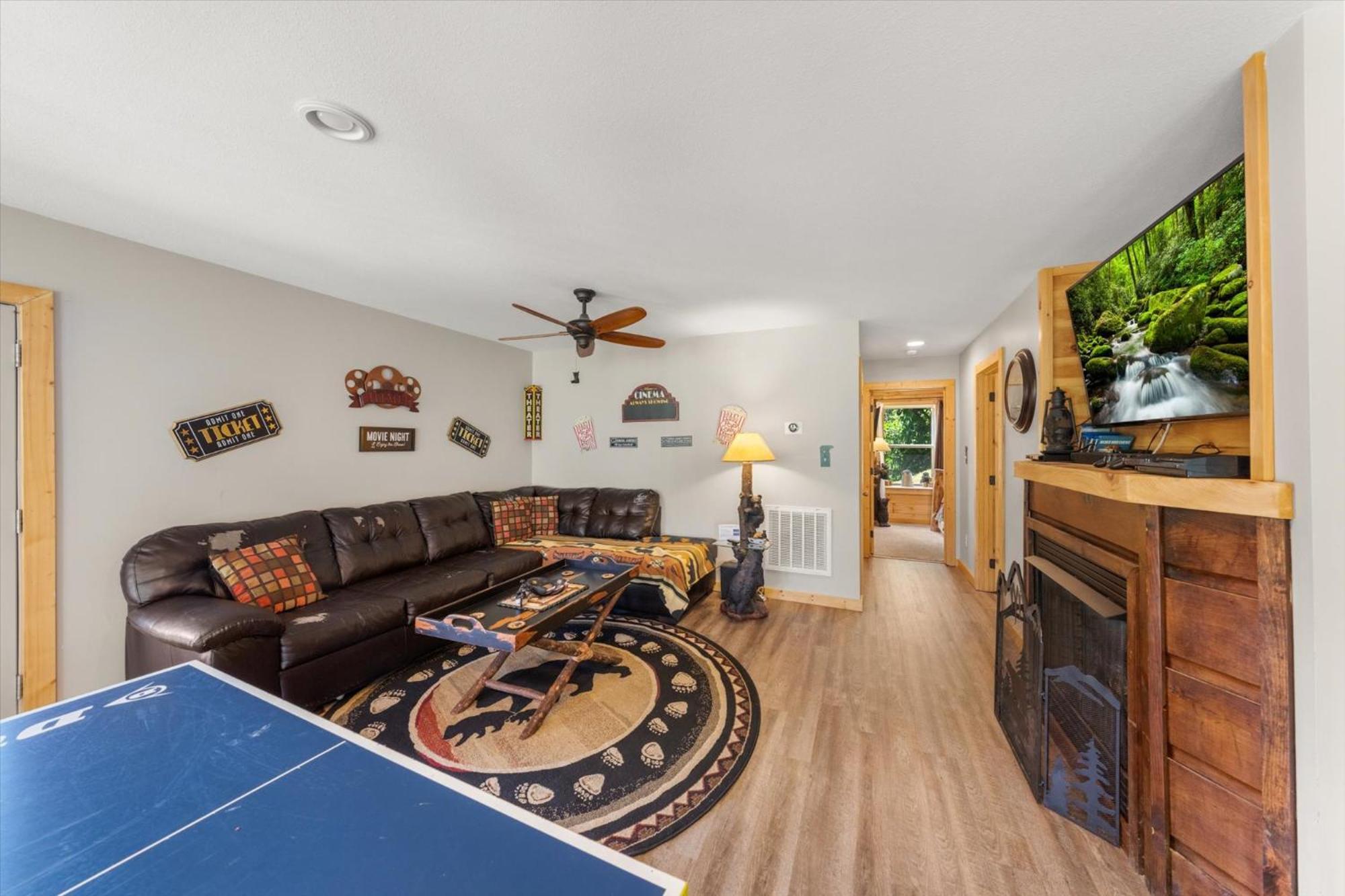 Holiday home Luxurious 5br W Amazing Views Gameroom Hot Tub Free Attraction Tickets Gatlinburg
