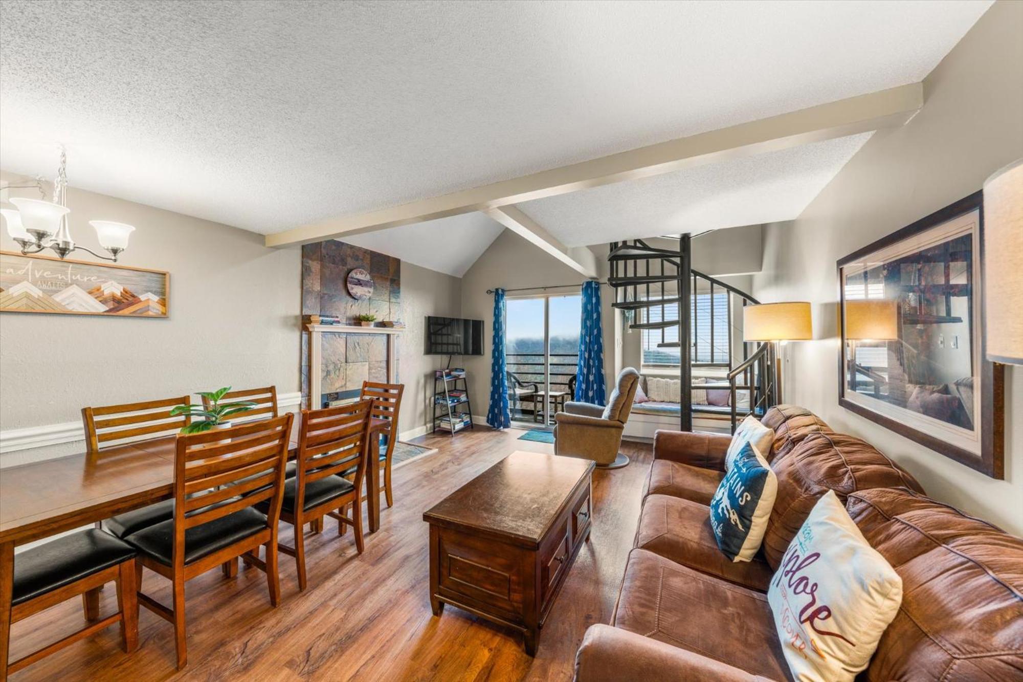 Ridgeline Mountain View Apartment *