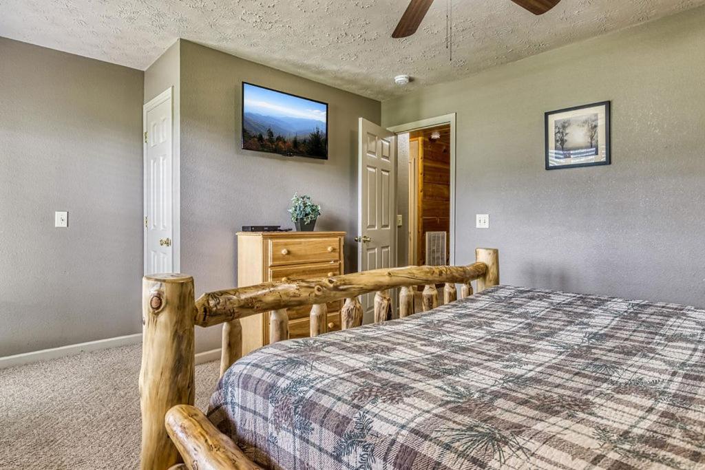 Holiday home Great Smoky View, Panoramic View, 1089 Of Free Tickets For Each Paid Day, Dollywood And *